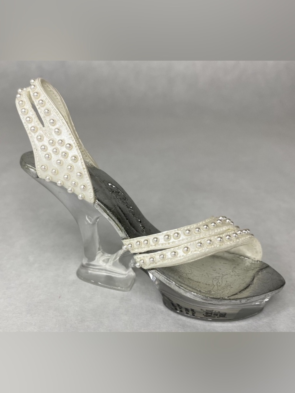 🌊”Sea of Pearls” Miniature Collectible Shoe from Just The Right Shoe By Raine🦪